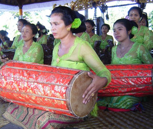 Balinese Women 2 Balinese Women 2