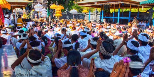 Kuningan Day Praying Kuningan Day Praying